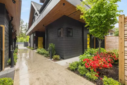Hot Tub / Spa Photo of 5 371 E 33rd Avenue, Vancouver, BC