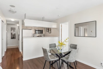 Kitchen Photo of 1907 1331 Alberni Street, Vancouver, BC