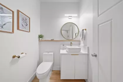 Guest Bathroom Photo of 12 15399 Guildford Drive, Surrey, BC