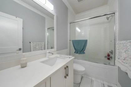 Entry Foyer Photo of 11741 64 Avenue, Delta, BC