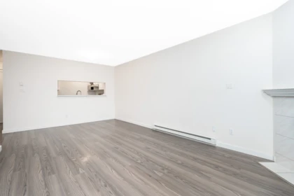 Primary Bathroom Photo of 307 16137 83 Avenue, Surrey, BC