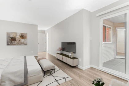 Staircase Photo of 307 16137 83 Avenue, Surrey, BC