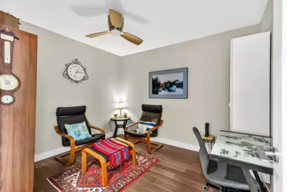 Loft / Bonus Room Photo of 402 5725 Teredo Street, Sechelt, BC
