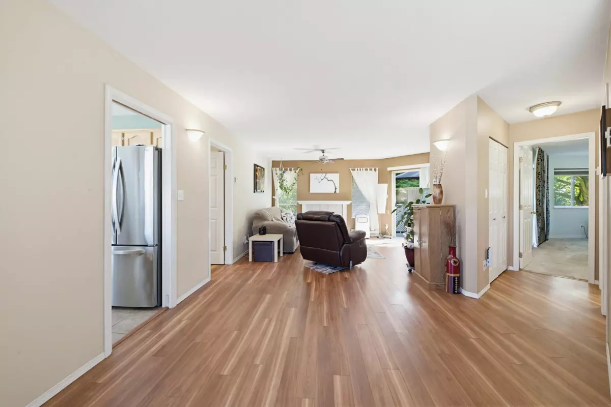 Dining Area Photo of 38 31255 Upper Maclure Road, Abbotsford, BC
