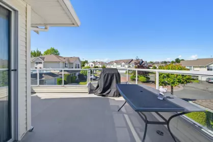 Laundry Room Photo of 38 31255 Upper Maclure Road, Abbotsford, BC