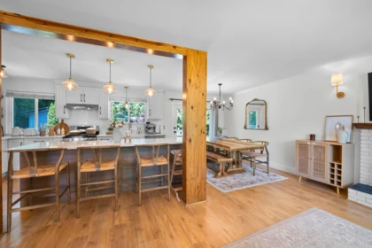 Kitchen Island Photo of 19847 38a Avenue, Langley, BC