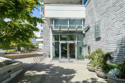 311 150 W 15 Street, North Vancouver, BC, North Vancouver — Apartment/Condo for sale