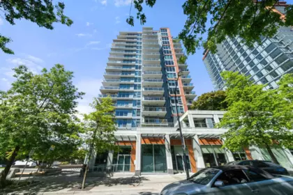 Swimming Pool Photo of 311 150 W 15 Street, North Vancouver, BC