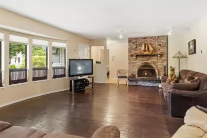 1827 142nd Street, Surrey, BC, Surrey — Single Family Residence for sale
