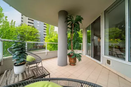 Backyard Photo of 203 408 Lonsdale Avenue, North Vancouver, BC