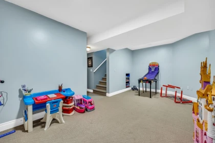 Entry Foyer Photo of 6602 193a Street, Surrey, BC
