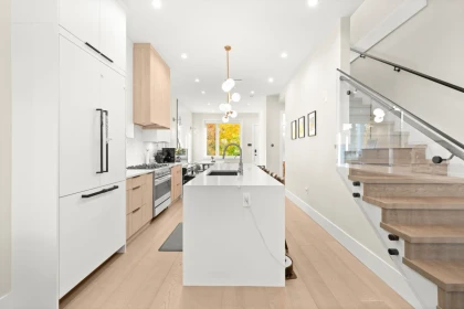 Kitchen Photo of 2815 W 19th Avenue, Vancouver, BC