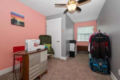 Guest Bathroom Photo of 2 45395 Spadina Avenue, Chilliwack, BC