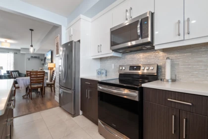 Kitchen Photo of 2 45395 Spadina Avenue, Chilliwack, BC