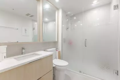 Walk-In Closet Photo of 509 13318 104 Avenue, Surrey, BC