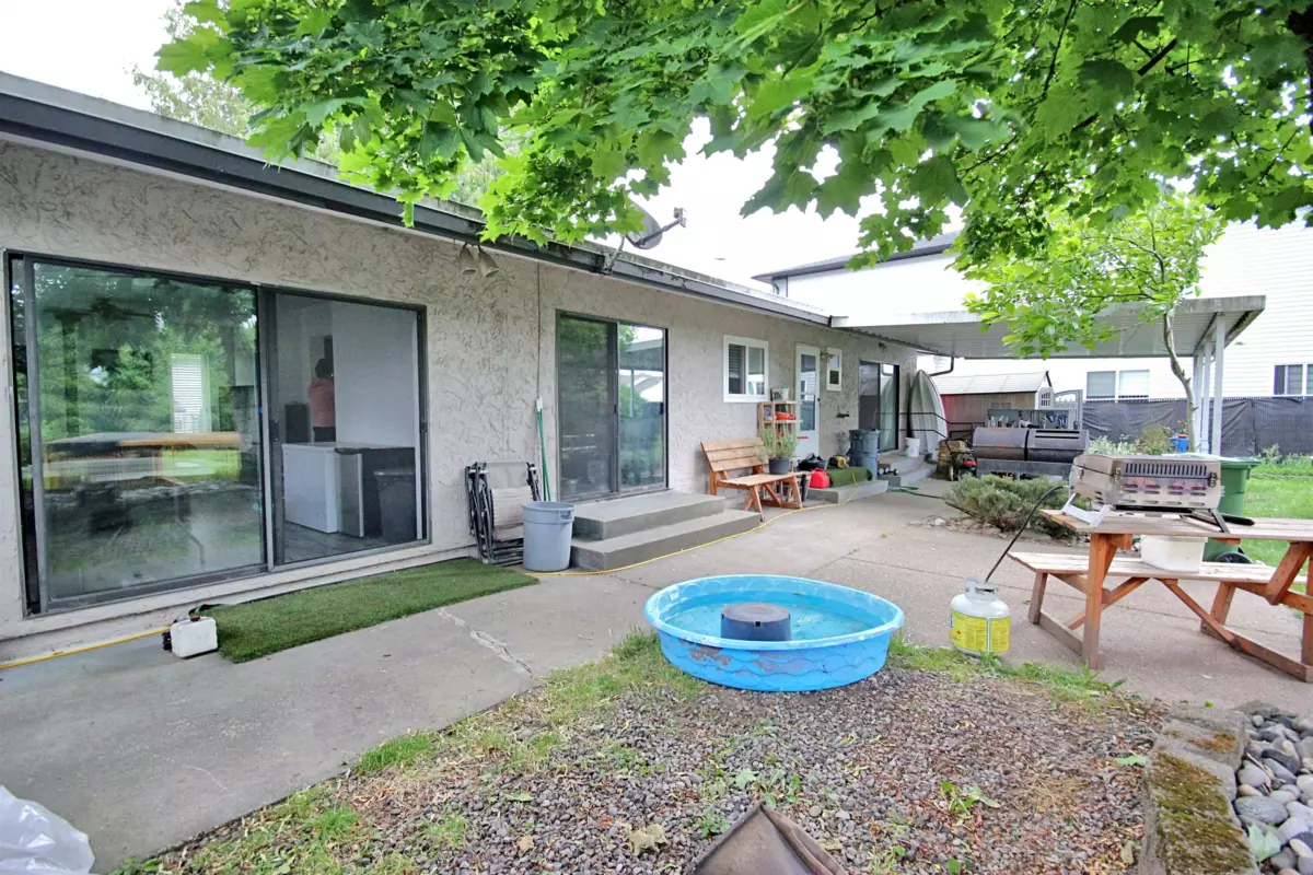 Family Room Photo of 34740 3 Avenue, Abbotsford, BC