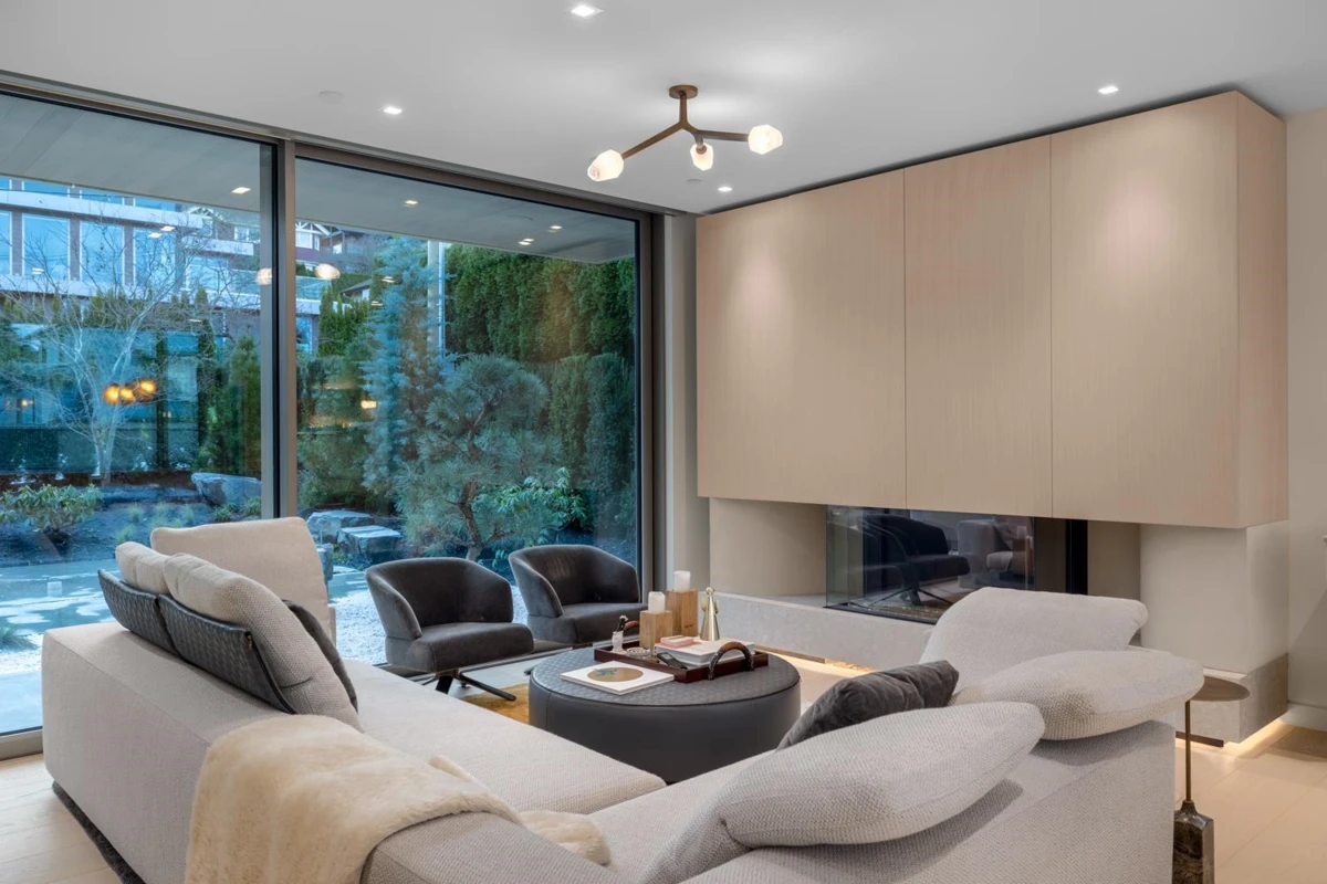 Dining Area Photo of 4521 Langara Avenue, Vancouver, BC