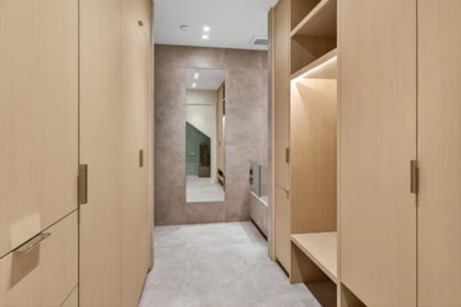 Hallway Photo of 4521 Langara Avenue, Vancouver, BC