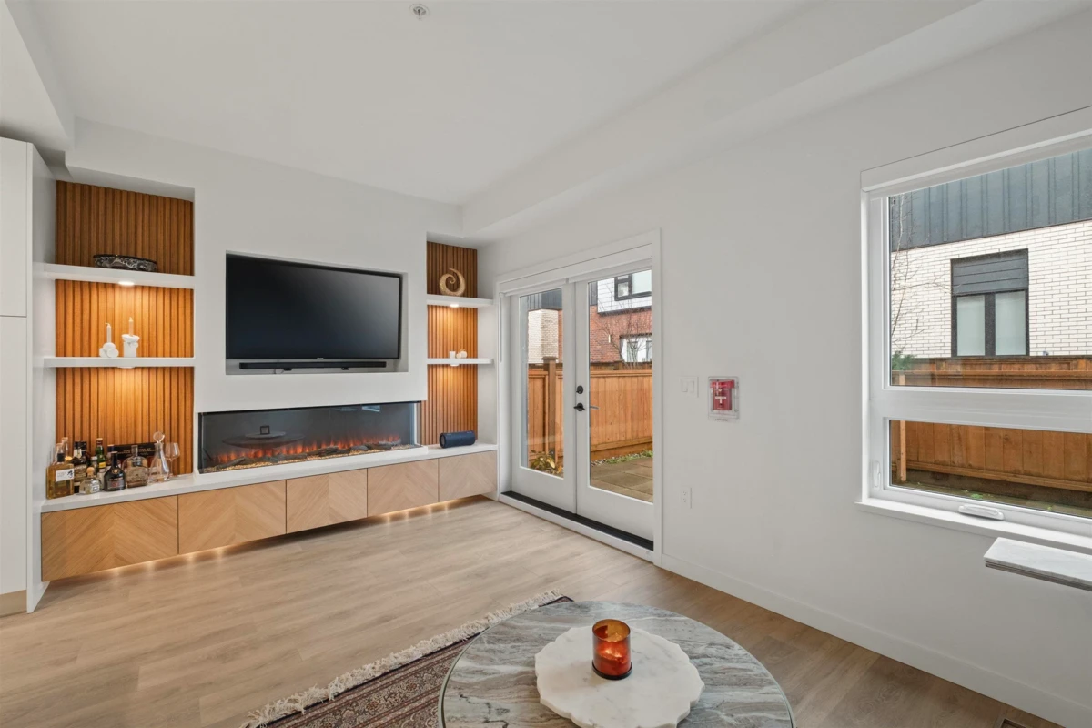 Family Room Photo of 137 535 E 2nd Street, North Vancouver, BC
