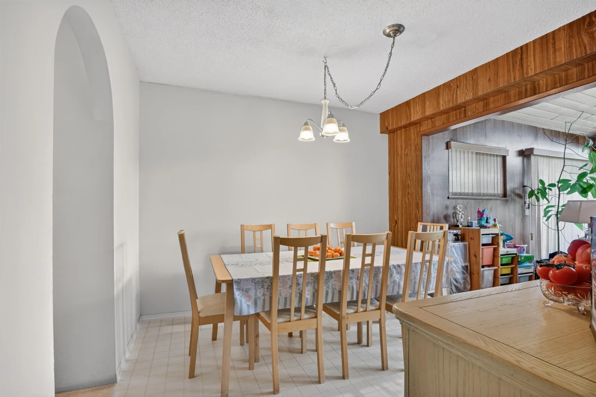 Family Room Photo of 7290 11th Avenue, Burnaby, BC