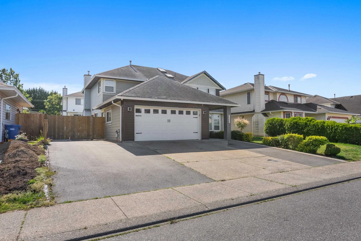 Living Room Photo of 3544 Chase Street, Abbotsford, BC