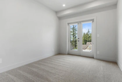 Basement Recreation Room Photo of 8 1928 Woodside Boulevard, Agassiz, BC