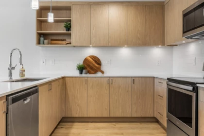 Kitchen Island Photo of 8 1928 Woodside Boulevard, Agassiz, BC