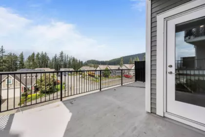 Mudroom Photo of 8 1928 Woodside Boulevard, Agassiz, BC