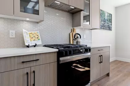 Kitchen Photo of B 7531 Dunsmuir Street, Mission, BC