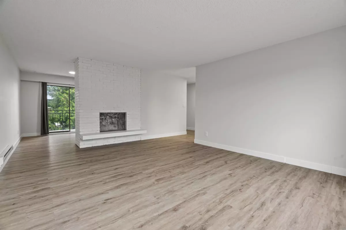 Dining Area Photo of 9060 Garden Drive, Chilliwack, BC