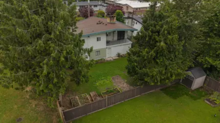 Community Amenities Photo (Clubhouse) of 9060 Garden Drive, Chilliwack, BC