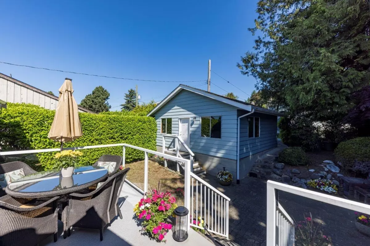 Living Room Photo of 4085 Rumble Street, Burnaby, BC