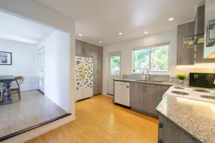3341 Marine Drive, West Vancouver, BC, West Vancouver — Single Family Residence for sale