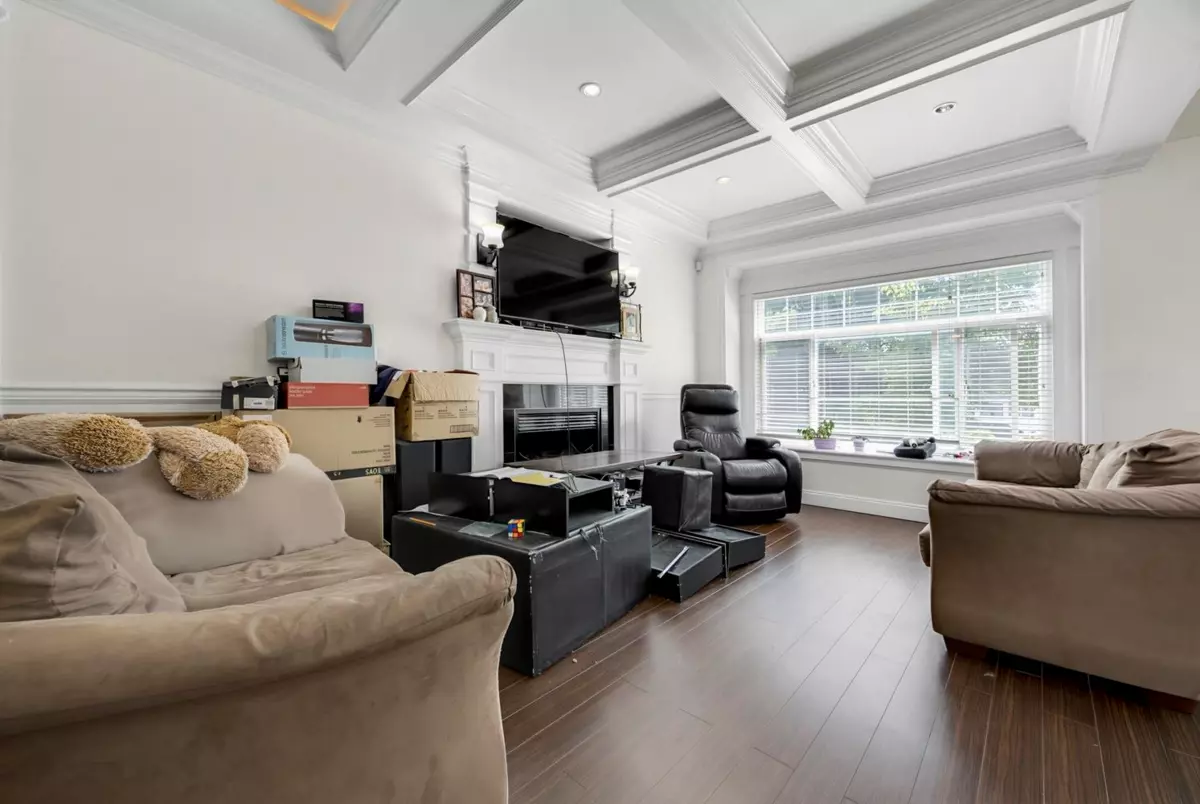 Living Room Photo of 11571 Williams Road, Richmond, BC