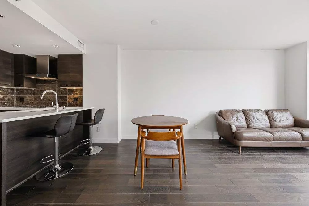 Family Room Photo of 611 7488 Lansdowne Road, Richmond, BC