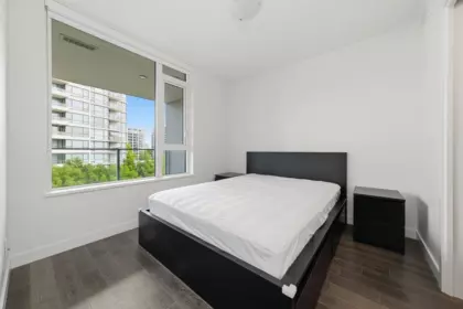 Office / Den Photo of 611 7488 Lansdowne Road, Richmond, BC