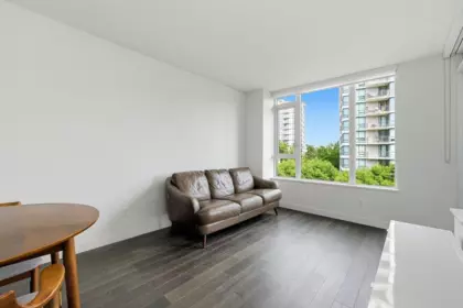 Walk-In Closet Photo of 611 7488 Lansdowne Road, Richmond, BC