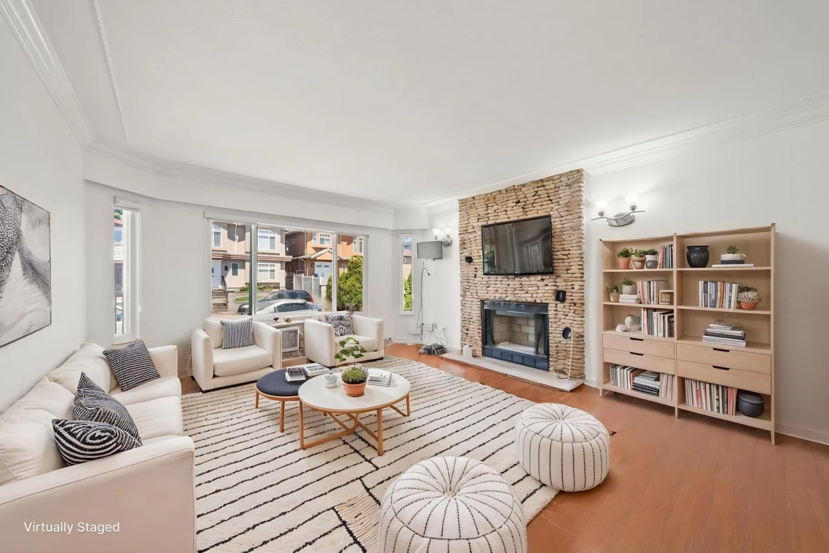 Family Room Photo of 638 E 61st Avenue, Vancouver, BC