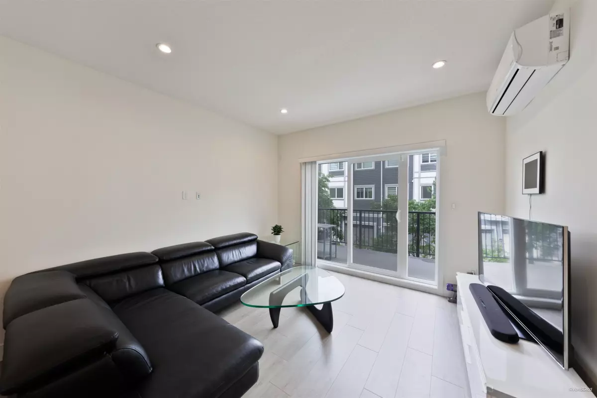 Dining Area Photo of 23 9680 Alexandra Road, Richmond, BC