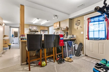 Hallway Photo of 5711 Winchester Place, Chilliwack, BC