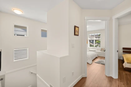 Powder Room Photo of 15175 61 Avenue, Surrey, BC