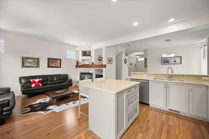 Primary Bedroom Photo of 15175 61 Avenue, Surrey, BC
