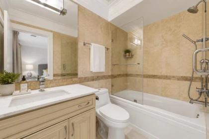 Hallway Photo of 6591 Sumas Drive, Burnaby, BC