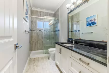 Mudroom Photo of 331 E Eighth Avenue, New Westminster, BC