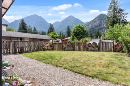 Community Amenities Photo (Clubhouse) of 19865 Peter Street, Hope, BC