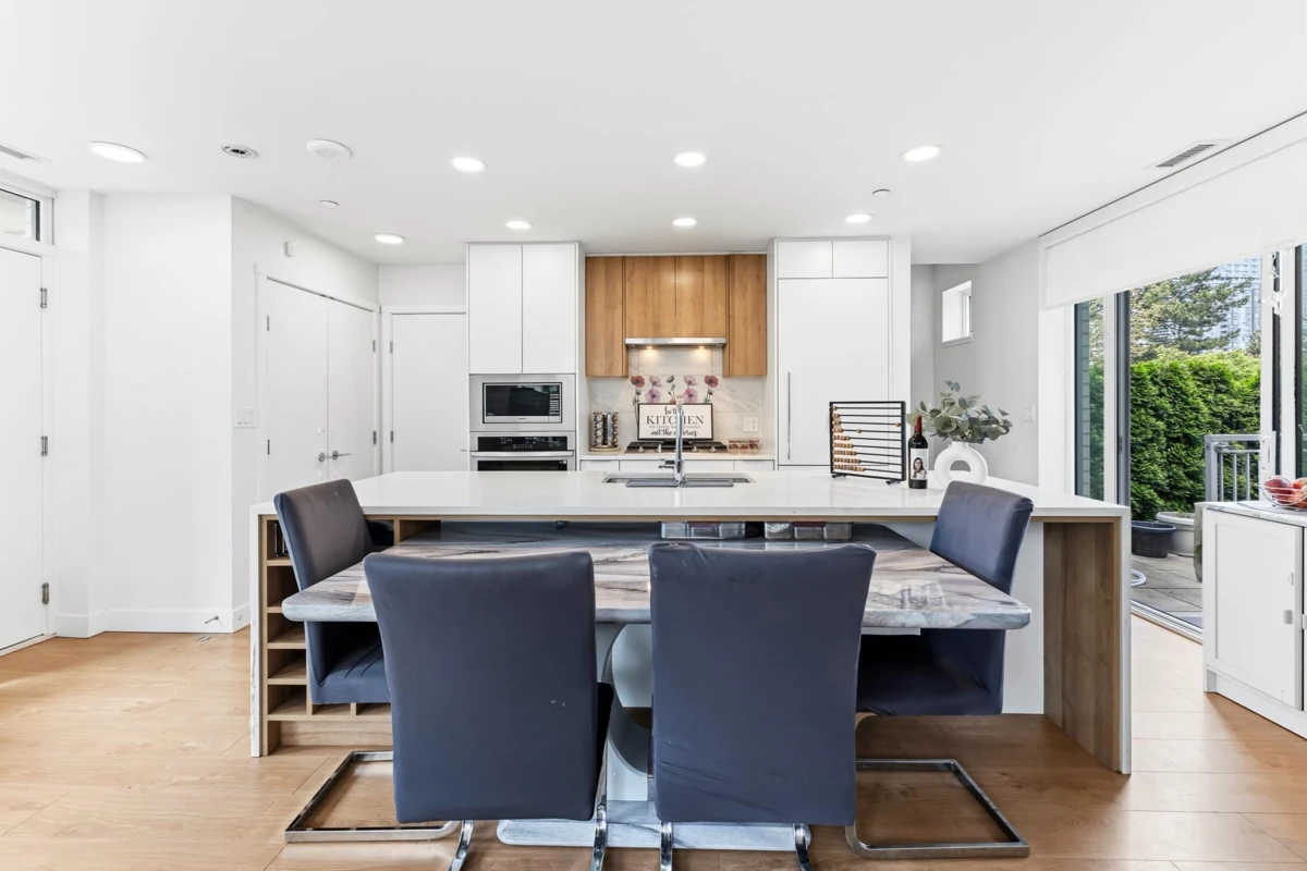 Dining Area Photo of 3 10160 133 Street, Surrey, BC