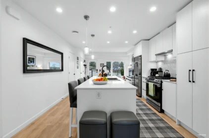 Breakfast Nook Photo of 162 565 E 2nd Street, North Vancouver, BC