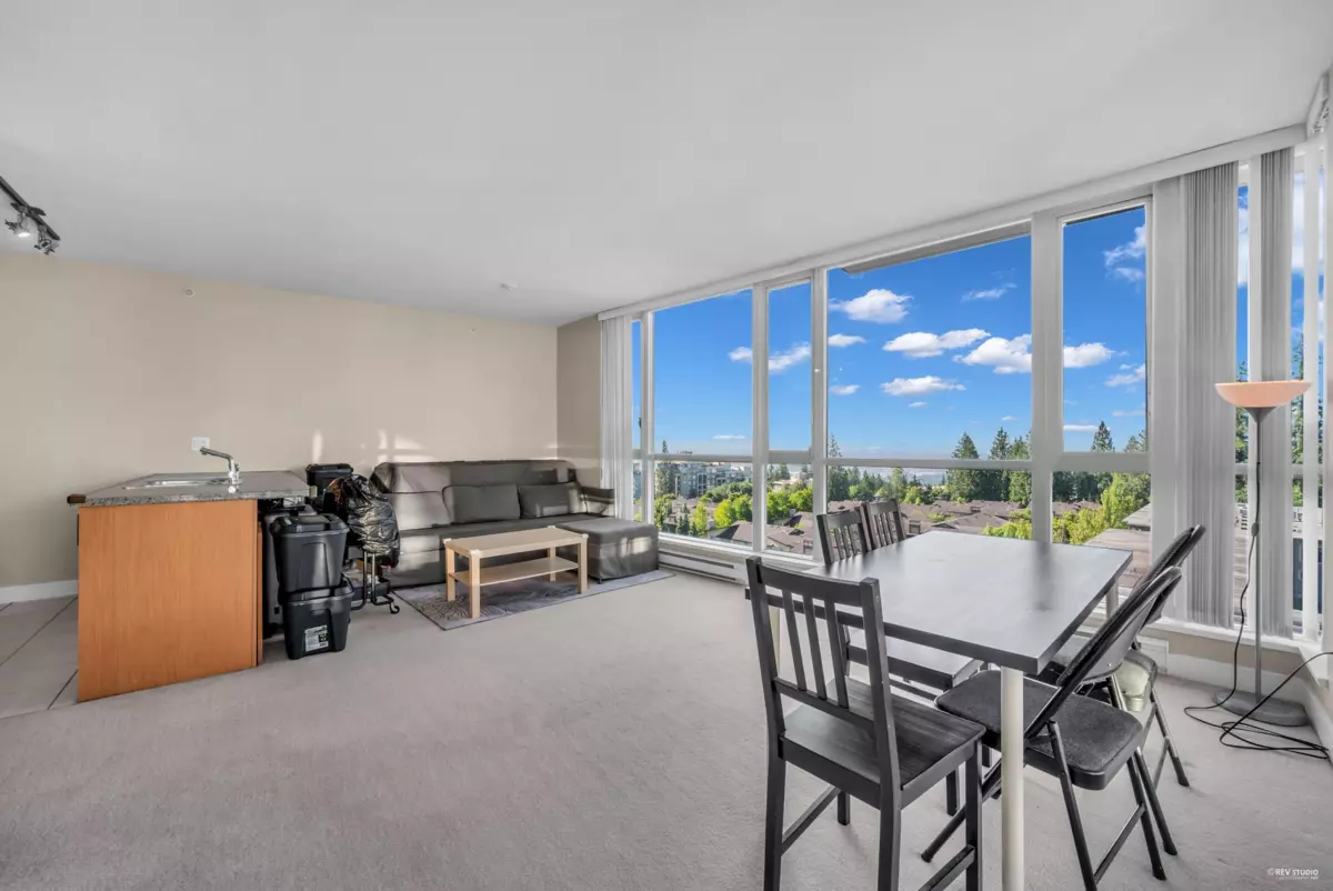 Dining Area Photo of 1007 9222 University Crescent, Burnaby, BC