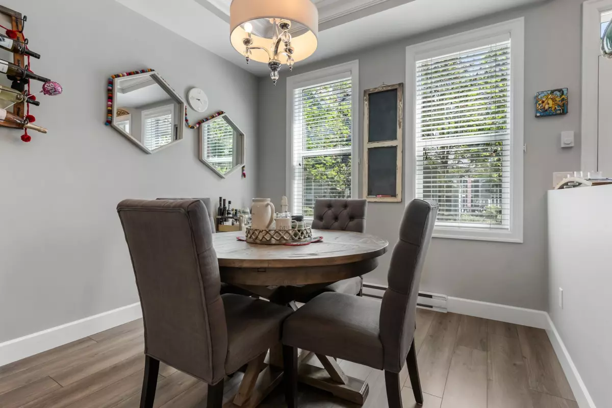 Dining Area Photo of 24 45462 Tamihi Way, Chilliwack, BC