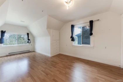Entry Foyer Photo of 2146 W 33rd Avenue, Vancouver, BC